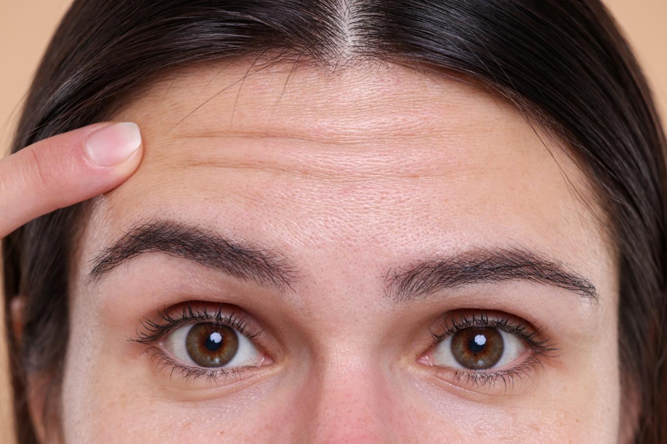 Organ connection to forehead acne
