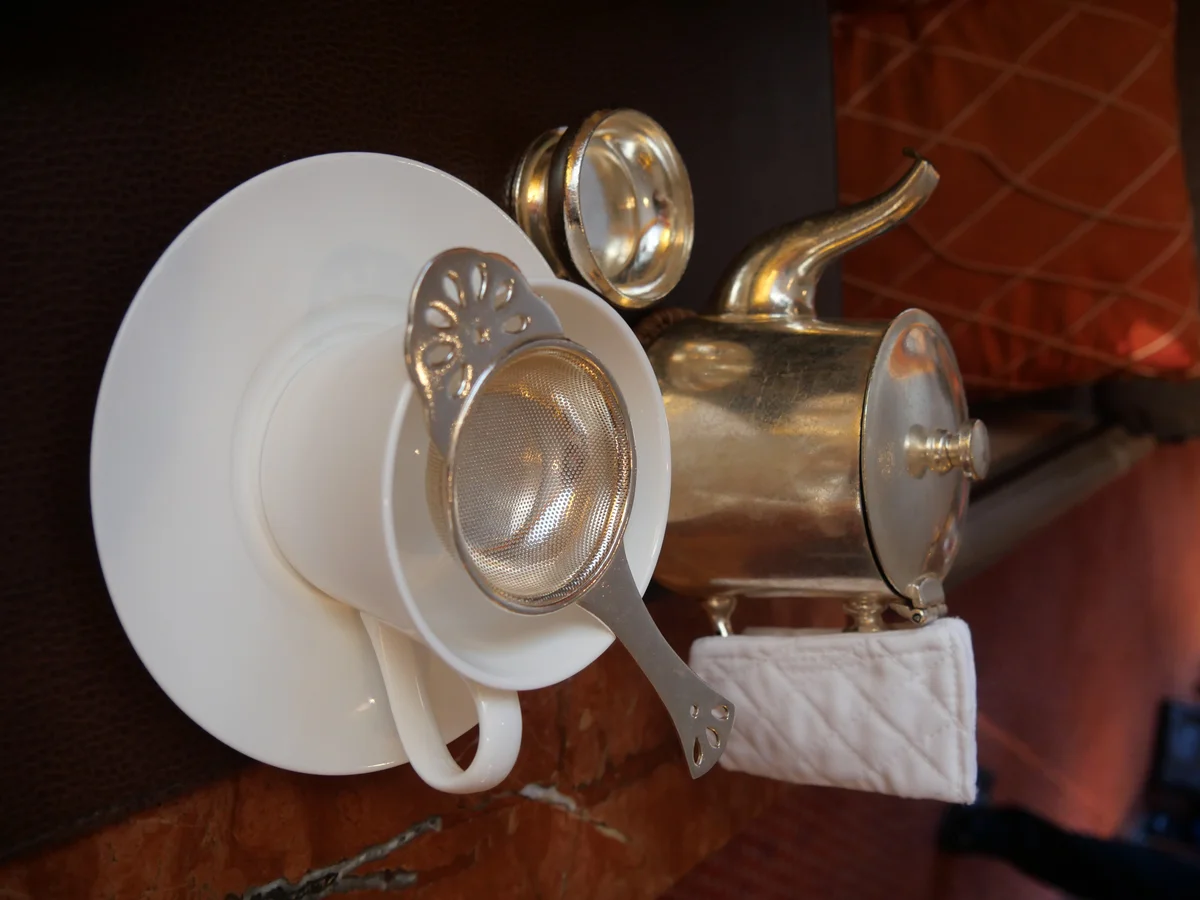 Fresh peppermint and spearmint herbal tea cup