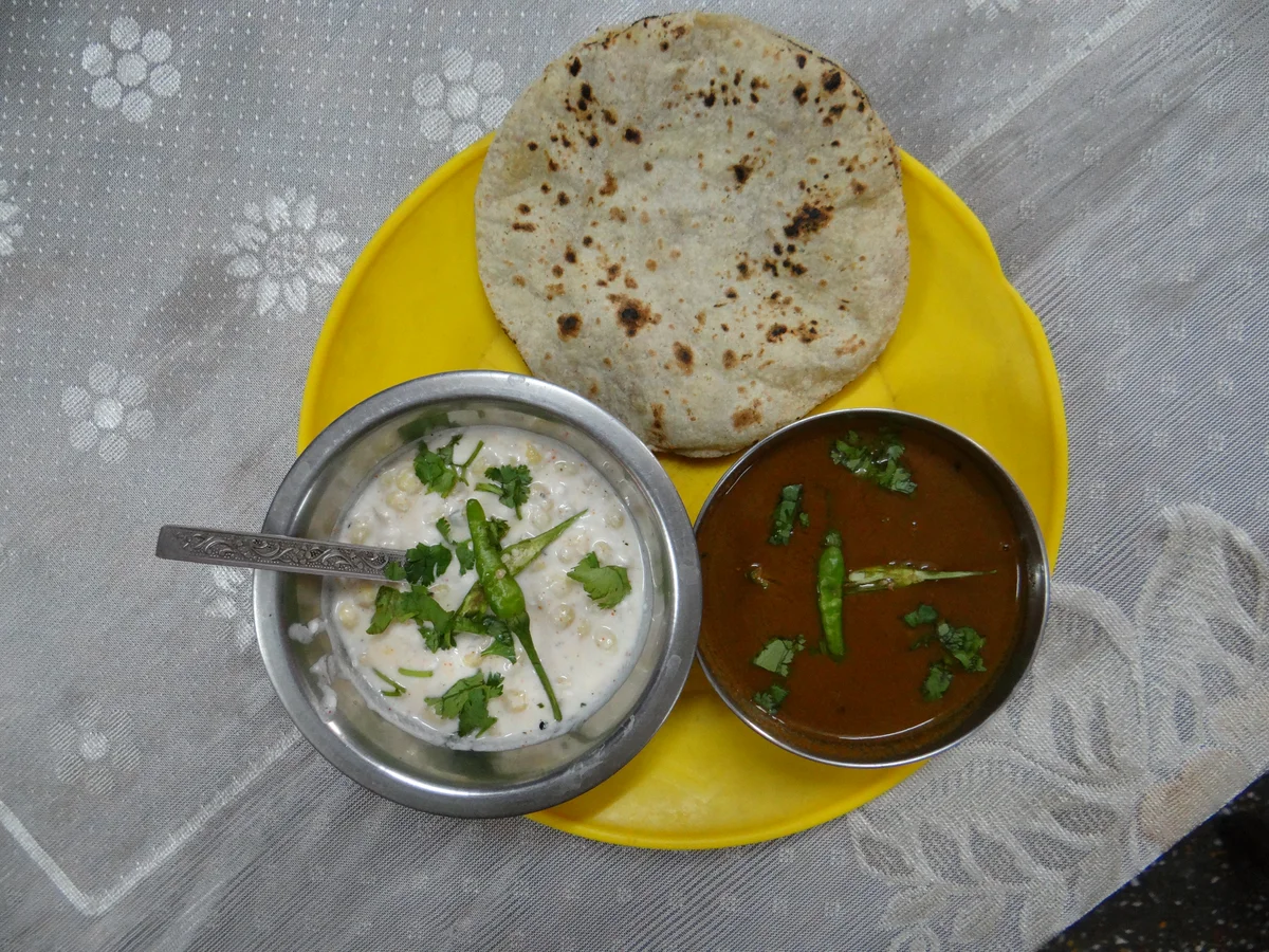 Fresh whole wheat roti and sabzi